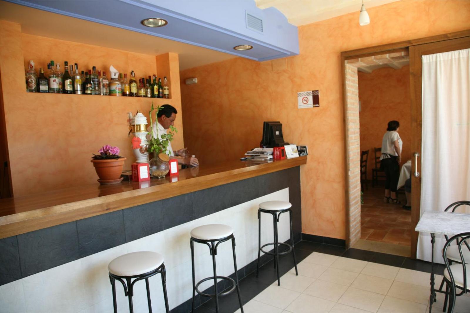 Hostal La Fuente Buera エクステリア 写真